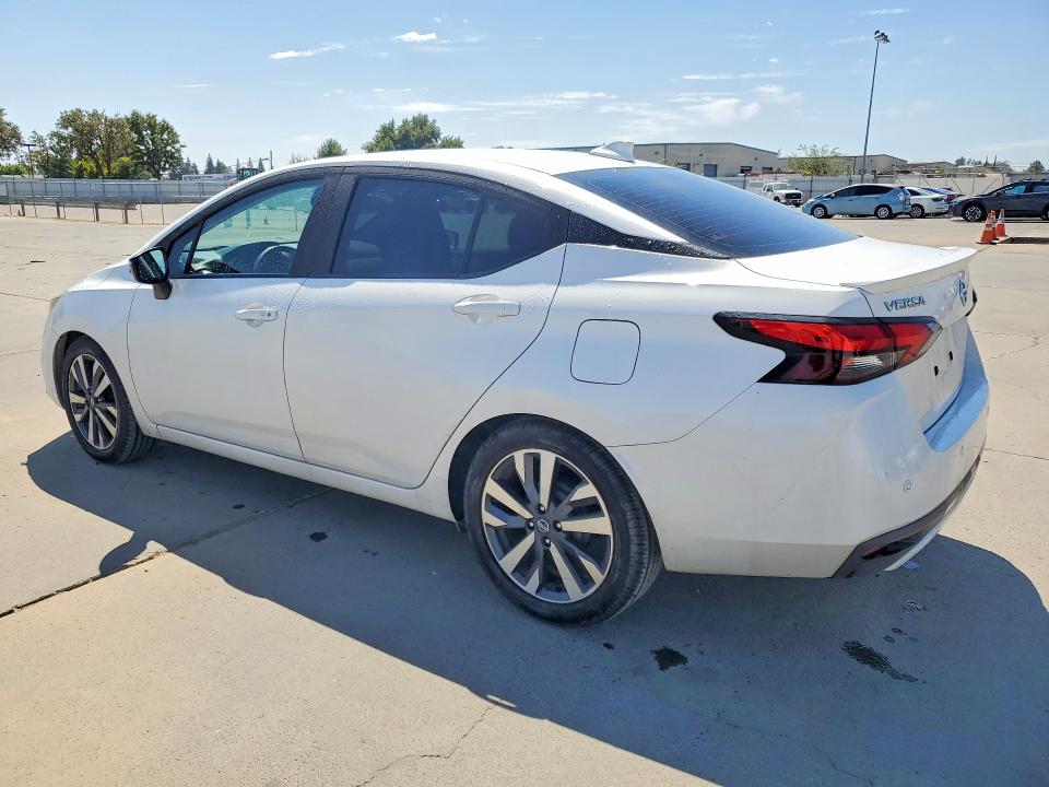 64641546 :رقم المزاد ، 3N1CN8FV9LL842037 vin ، 2020 Nissan Versa مزاد بيع