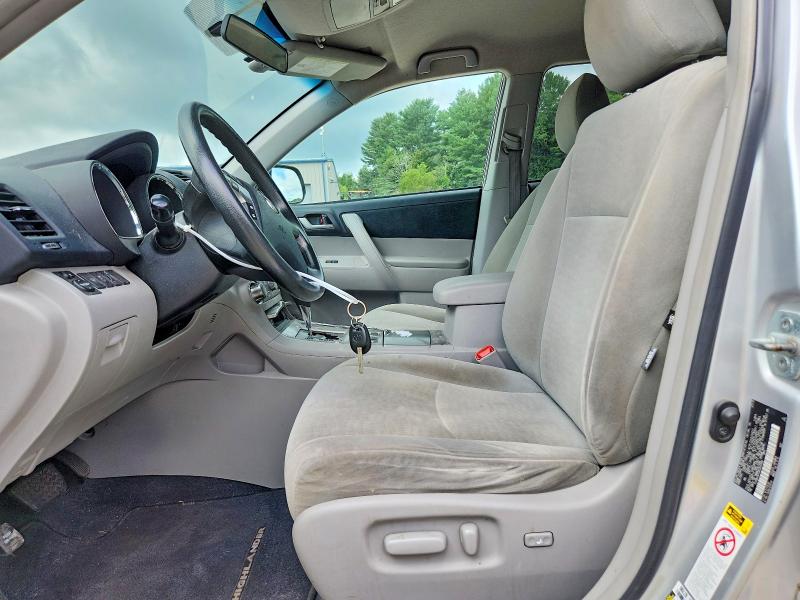 64149256 :رقم المزاد ، 5TDBK3EH3DS207584 vin ، 2013 Toyota Highlander مزاد بيع