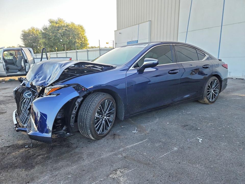2025 Lexus Es 300h მანქანა იყიდება აუქციონზე, vin: 58ADA1C10SU074074, აუქციონის ნომერი: 65659116