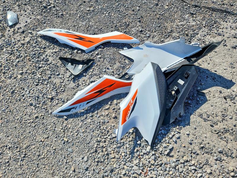 63847926 :رقم المزاد ، VBKLEV40XLM784799 vin ، 2020 Ktm 690 مزاد بيع