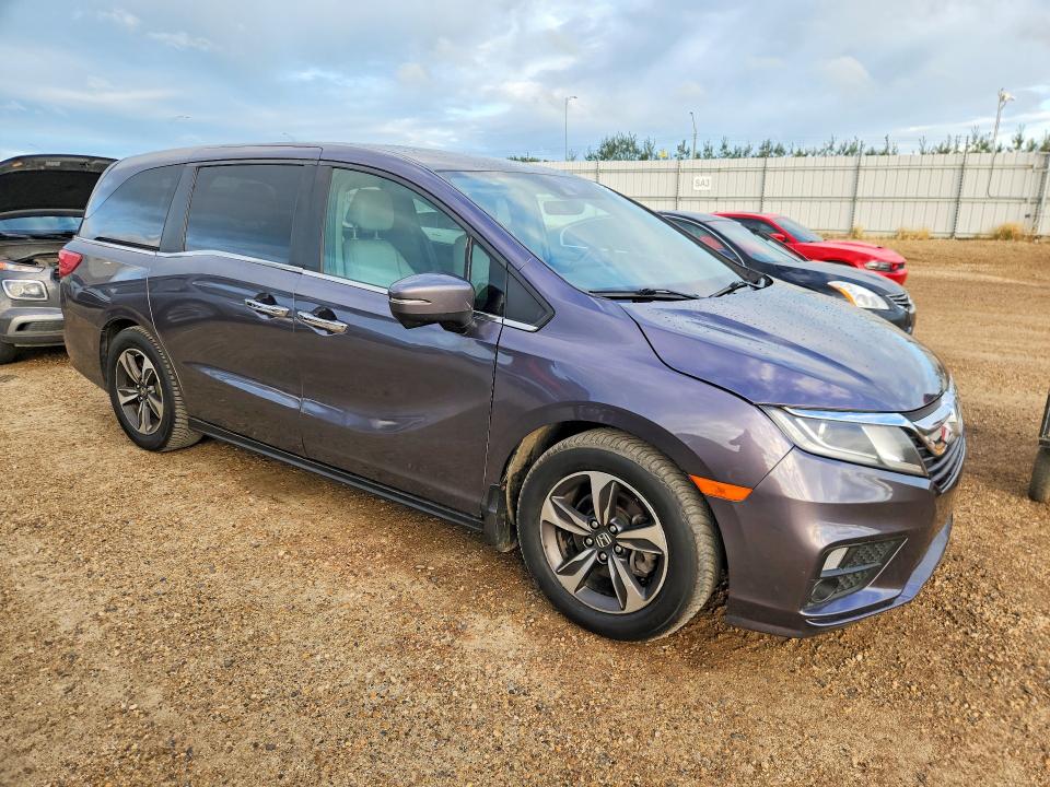 64099826 :رقم المزاد ، 5FNRL6H42JB501810 vin ، 2018 Honda Odyssey مزاد بيع