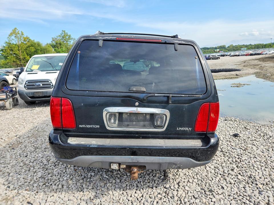 65312206 :رقم المزاد ، 5LMPU28L6WLJ61224 vin ، 1998 Lincoln Navigator مزاد بيع