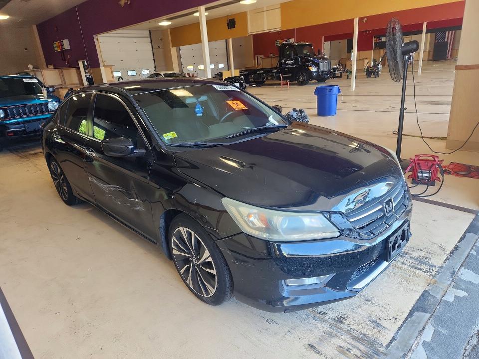 2015 Honda Accord მანქანა იყიდება აუქციონზე, vin: 1HGCR2F52FA020210, აუქციონის ნომერი: 66092766