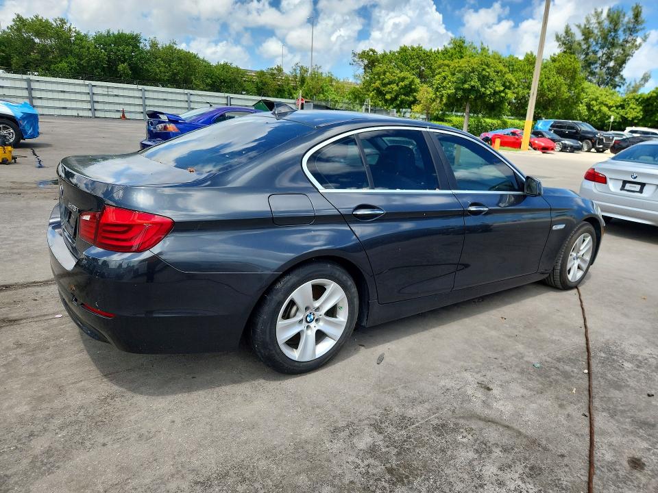Продажа на аукционе авто 2011 Bmw 528, vin: WBAFR1C57BC749292, номер лота: 64221336