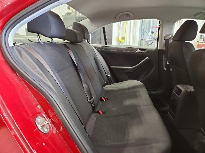 64634896 :رقم المزاد ، 3VW267AJ3GM321039 vin ، 2016 Volkswagen Jetta مزاد بيع