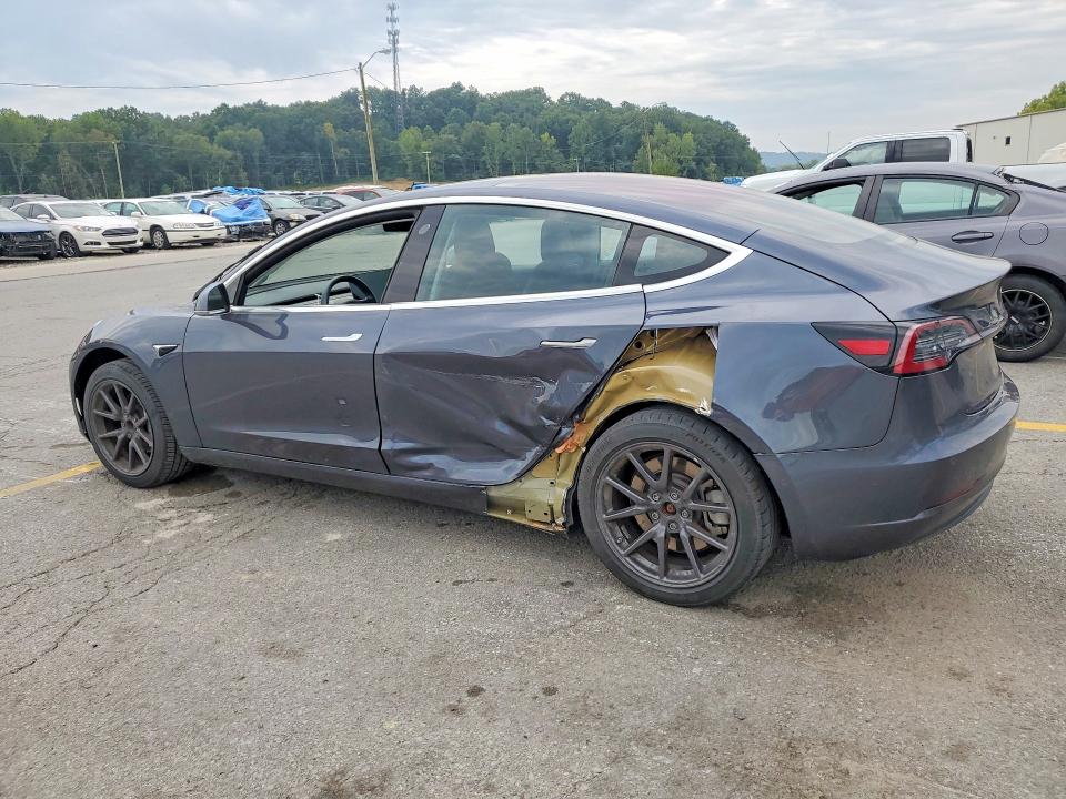 2018 Tesla Model 3 მანქანა იყიდება აუქციონზე, vin: 5YJ3E1EA2JF036541, აუქციონის ნომერი: 65411176