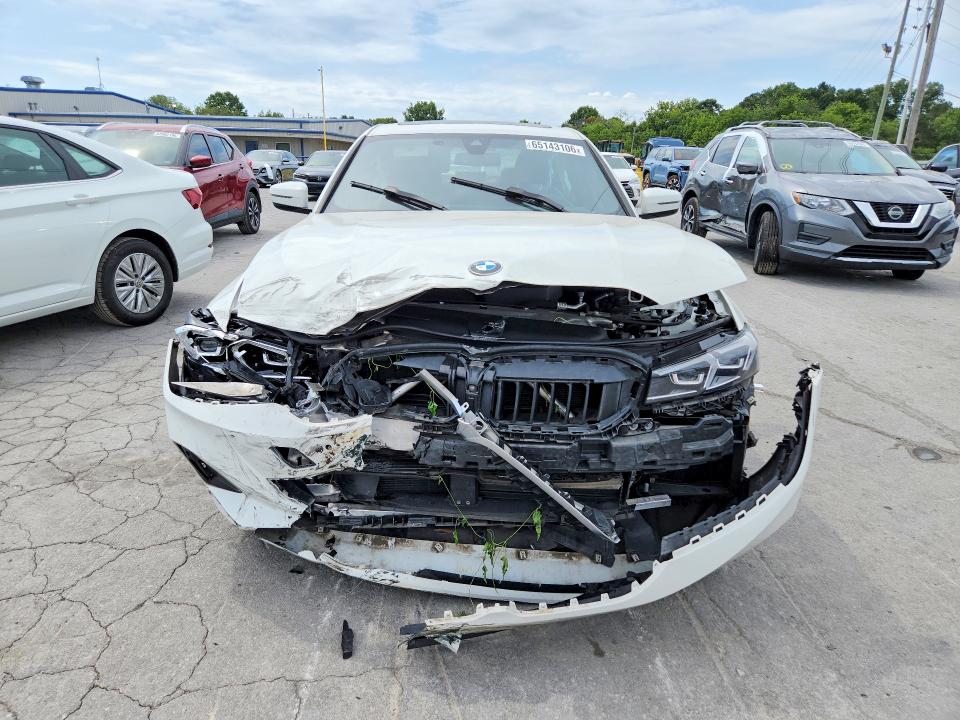 65143106 :رقم المزاد ، 3MW69FF02R8E31272 vin ، 2024 Bmw 330i مزاد بيع