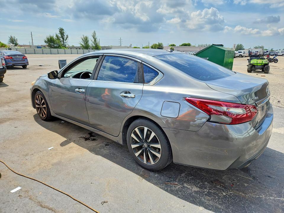 61448756 :رقم المزاد ، 1N4AL3AP4JC127994 vin ، 2018 Nissan Altima مزاد بيع