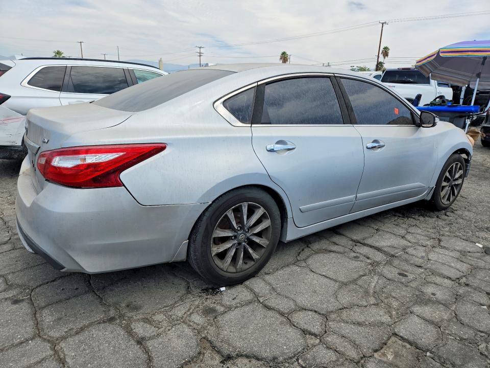 Продажа на аукционе авто 2017 Nissan Altima, vin: 1N4AL3AP3HC199909, номер лота: 67119416