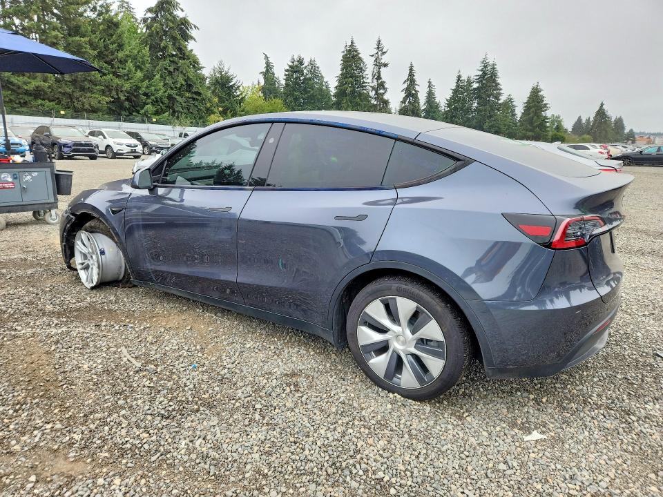 64031326 :رقم المزاد ، 7SAYGDEE1PF926075 vin ، 2023 Tesla Model Y مزاد بيع