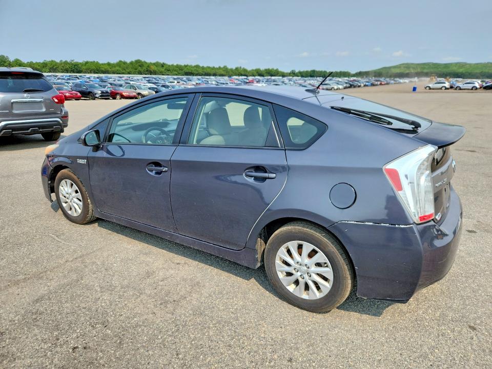 64455756 :رقم المزاد ، JTDKN3DP7E3060379 vin ، 2014 Toyota Prius Plug-in Hybrid مزاد بيع