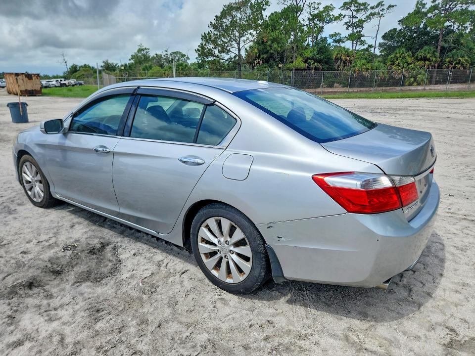 64571656 :رقم المزاد ، 1HGCR3F83DA002828 vin ، 2013 Honda Accord مزاد بيع