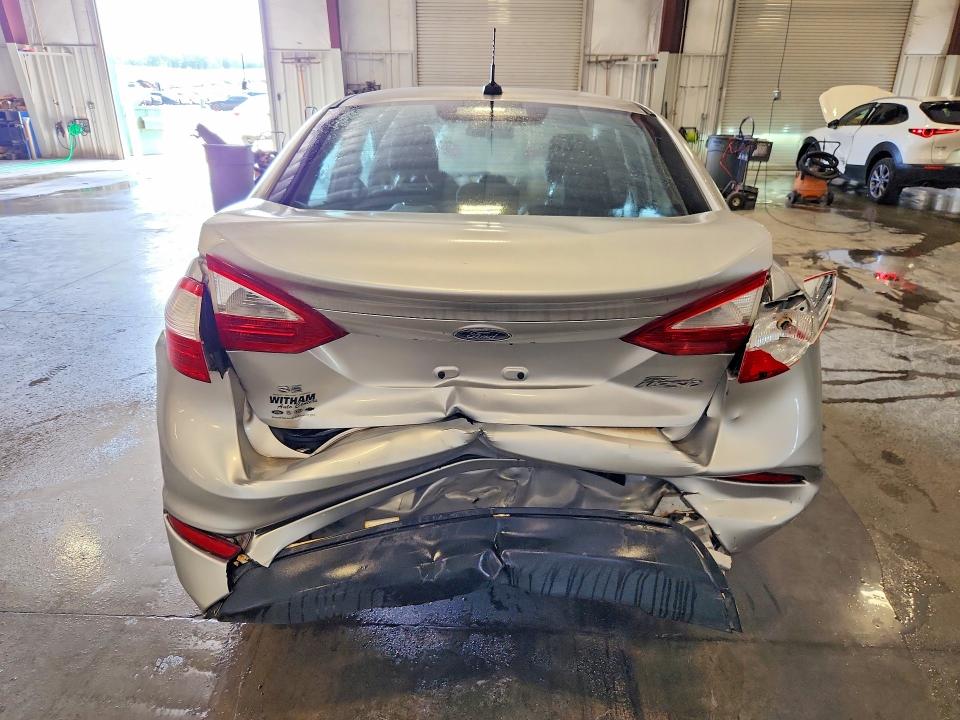 65598596 :رقم المزاد ، 3FADP4BJ6JM112655 vin ، 2018 Ford Fiesta مزاد بيع