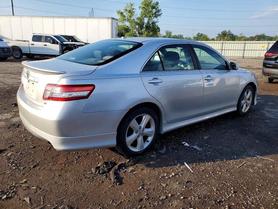 2010 Toyota Camry მანქანა იყიდება აუქციონზე, vin: 4T1BF3EK2AU558828, აუქციონის ნომერი: 63945606