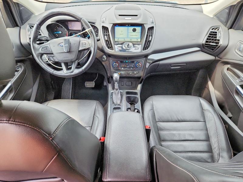 2017 Ford Escape მანქანა იყიდება აუქციონზე, vin: 1FMCU0JD6HUE31123, აუქციონის ნომერი: 64611036