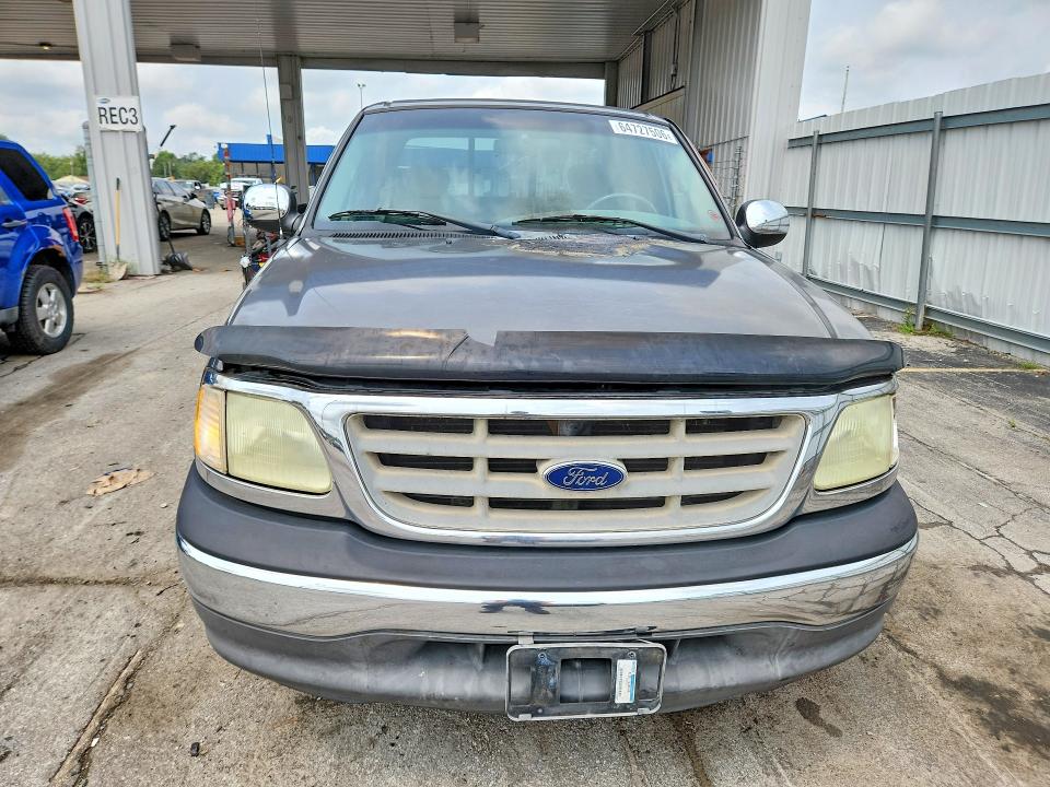 64727506 :رقم المزاد ، 2FTRX17202CA15562 vin ، 2002 Ford F150 مزاد بيع
