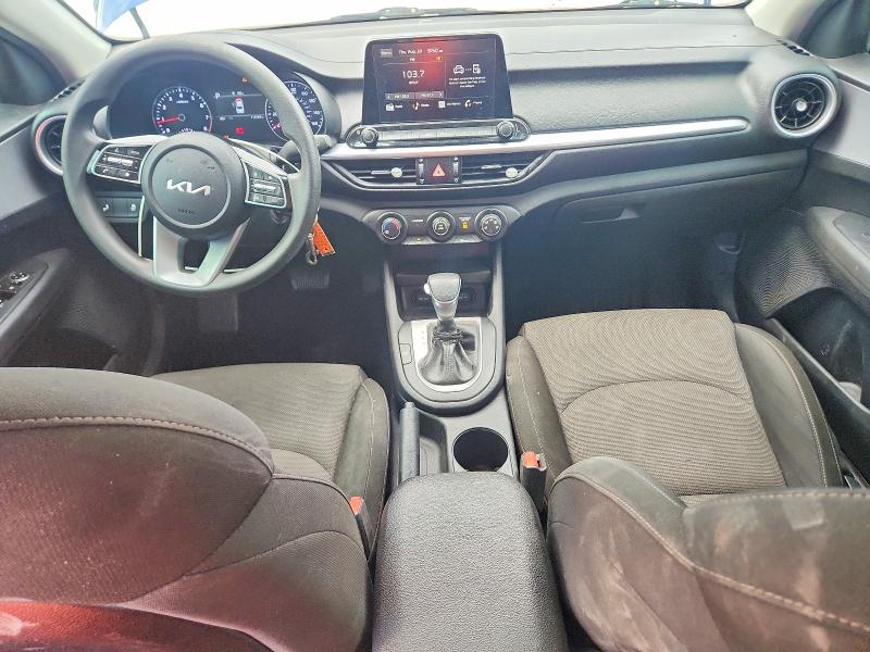 2022 Kia Forte მანქანა იყიდება აუქციონზე, vin: 3KPF24AD8NE418964, აუქციონის ნომერი: 65888536