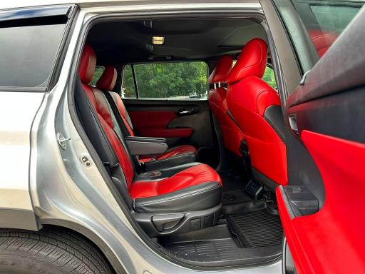 Aukcja sprzedaży 2022 Toyota Highlander, vin: 5TDLZRBH1NS216003, numer aukcji: 64052636
