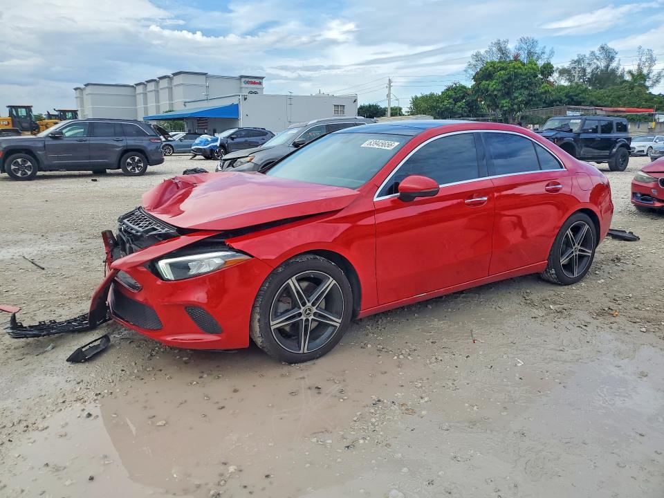 2019 Mercedes-benz A მანქანა იყიდება აუქციონზე, vin: WDD3G4EB8KW022330, აუქციონის ნომერი: 63945656