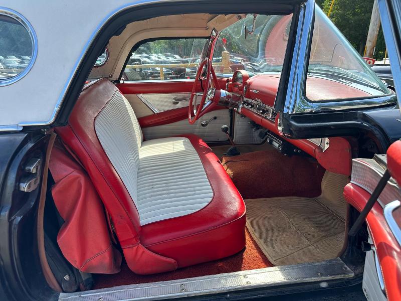 Продажа на аукционе авто 1956 Ford Thunderbird, vin: P6FH184094, номер лота: 62742106