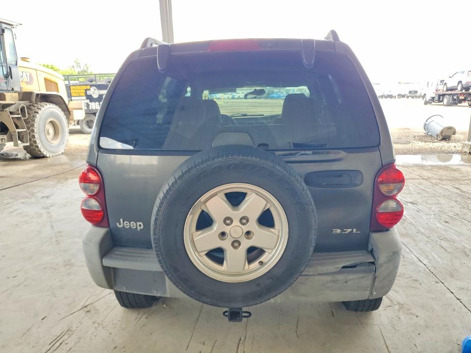 2005 Jeep Liberty მანქანა იყიდება აუქციონზე, vin: 1J4GK48K35W710790, აუქციონის ნომერი: 63760346