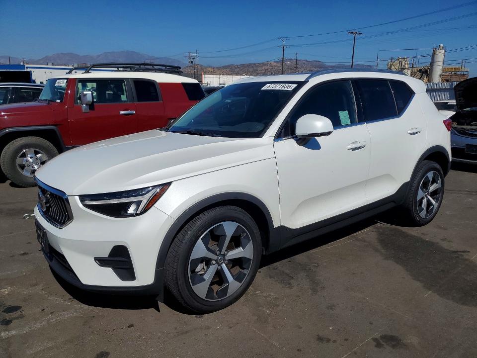 67371936 :رقم المزاد ، YV4L12UJ0S2509096 vin ، 2025 Volvo Xc40 مزاد بيع