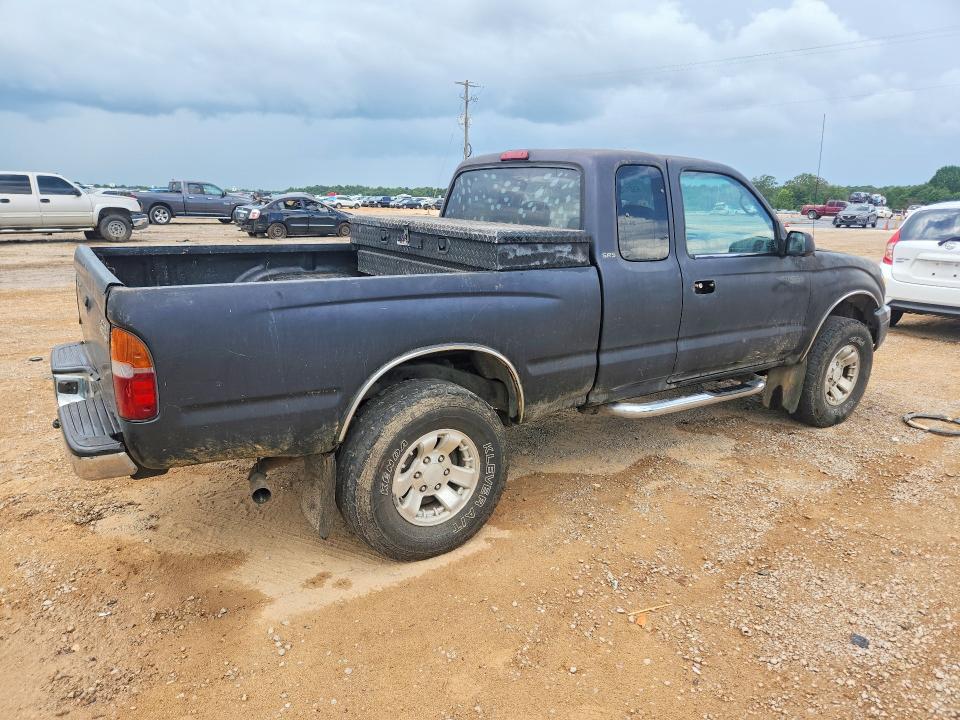 65017326 :رقم المزاد ، 4TASN92N1YZ630426 vin ، 2000 Toyota Tacoma مزاد بيع