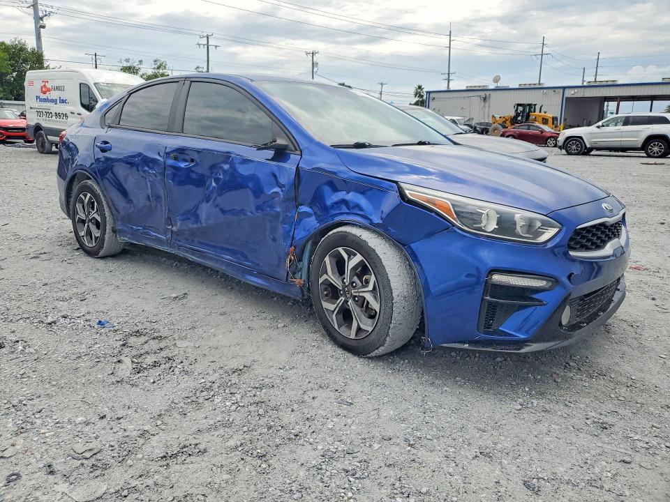 66070326 :رقم المزاد ، 3KPF24AD8ME341379 vin ، 2021 Kia Forte مزاد بيع