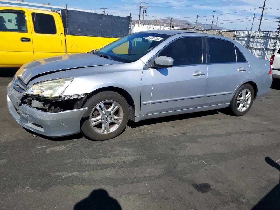 65623196 :رقم المزاد ، JHMCM56357C008926 vin ، 2007 Honda Accord مزاد بيع
