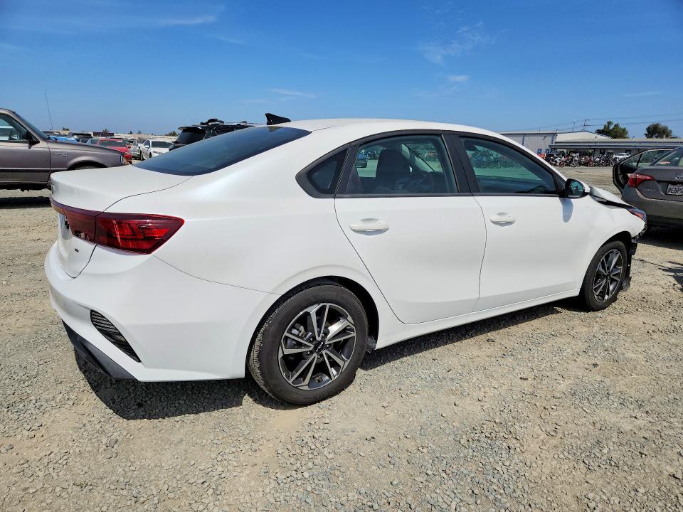 Продажа на аукционе авто 2022 Kia Forte, vin: 3KPF24AD7NE432788, номер лота: 63412296