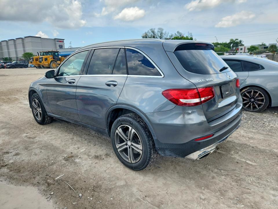 64536616 :رقم المزاد ، WDC0G4JB0GF089072 vin ، 2016 Mercedes-benz Glc مزاد بيع
