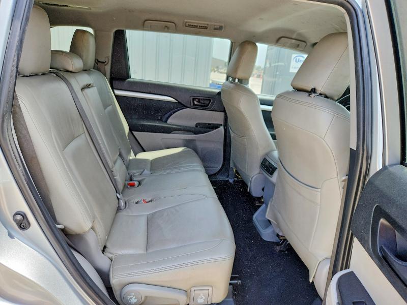 2019 Toyota Highlander მანქანა იყიდება აუქციონზე, vin: 5TDZARFH7KS054577, აუქციონის ნომერი: 63480726