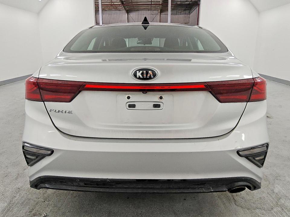 2019 Kia Forte მანქანა იყიდება აუქციონზე, vin: 3KPF24AD0KE015931, აუქციონის ნომერი: 61784186