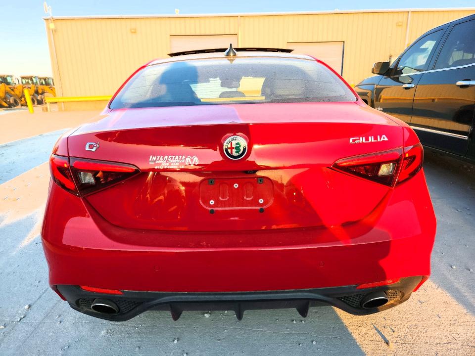 Продажа на аукционе авто 2017 Alfa Romeo Giulia, vin: ZARFAEDN9H7550025, номер лота: 67271046