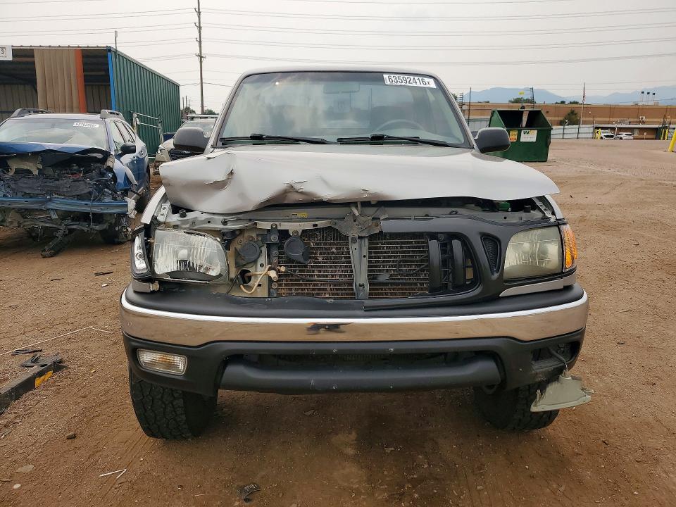 2001 Toyota Tacoma მანქანა იყიდება აუქციონზე, vin: 5TEPM62N81Z814896, აუქციონის ნომერი: 63592416