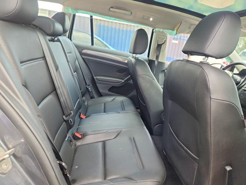 63785496 :رقم المزاد ، 3VWH17AU6JM751187 vin ، 2018 Volkswagen Golf Alltrack مزاد بيع