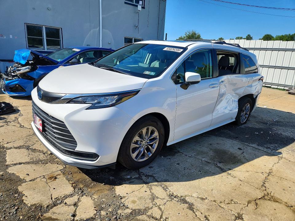 2022 Toyota Sienna მანქანა იყიდება აუქციონზე, vin: 5TDBSKFC4NS044376, აუქციონის ნომერი: 65826206