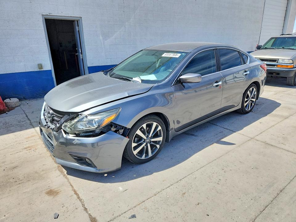 Продажа на аукционе авто 2017 Nissan Altima, vin: 1N4AL3AP4HC133272, номер лота: 65557906