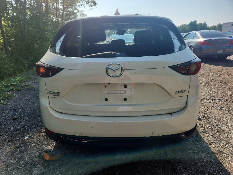 63311806 :رقم المزاد ، JM3KFBBL8J0349927 vin ، 2018 Mazda Cx-5 مزاد بيع