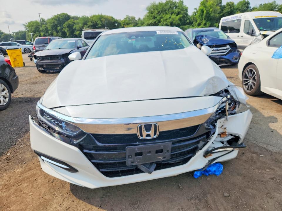 63869966 :رقم المزاد ، 1HGCV3F13KA000394 vin ، 2019 Honda Accord مزاد بيع