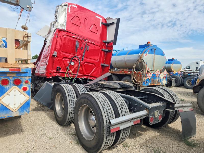 2020 Freightliner Cascadia 126 მანქანა იყიდება აუქციონზე, vin: 1FUJHHDR0LLLJ7163, აუქციონის ნომერი: 63579346