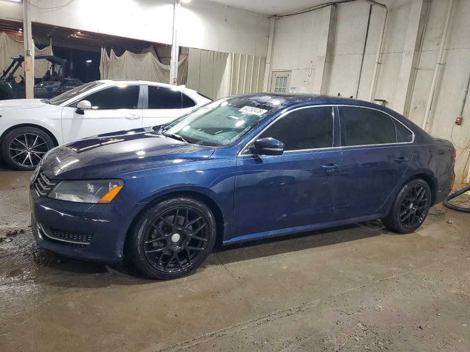 2014 Volkswagen Passat მანქანა იყიდება აუქციონზე, vin: 1VWBT7A34EC031692, აუქციონის ნომერი: 64752476