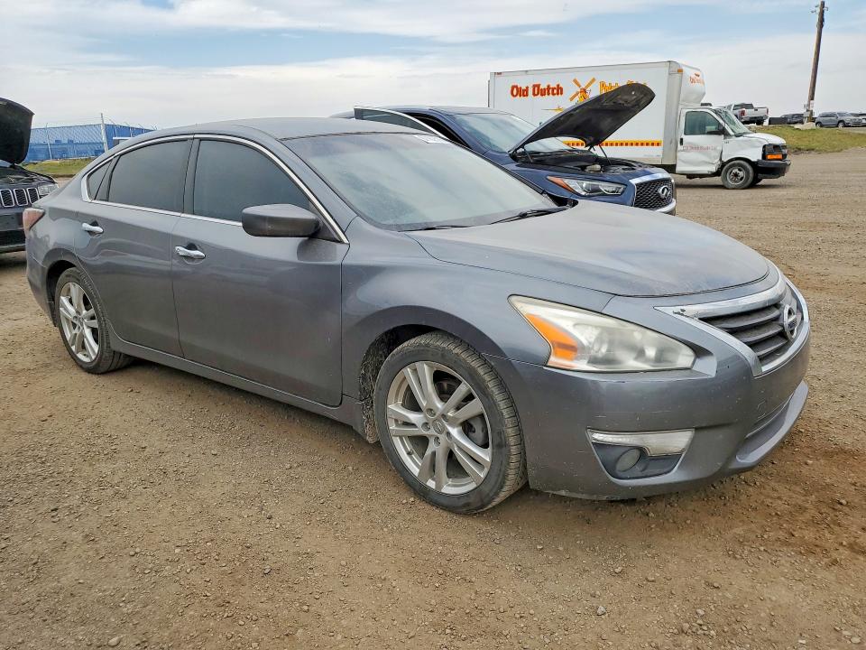Продажа на аукционе авто 2015 Nissan Altima, vin: 1N4AL3AP8FN313260, номер лота: 67162576