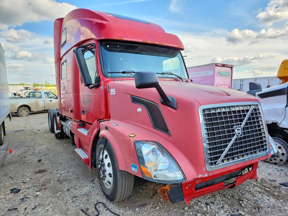 65667326 :رقم المزاد ، 4V4NC9GH76N434803 vin ، 2006 Volvo Vnl مزاد بيع
