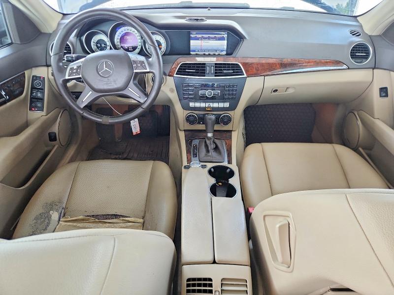 2013 Mercedes-benz C მანქანა იყიდება აუქციონზე, vin: WDDGF4HB0DA824161, აუქციონის ნომერი: 64980066