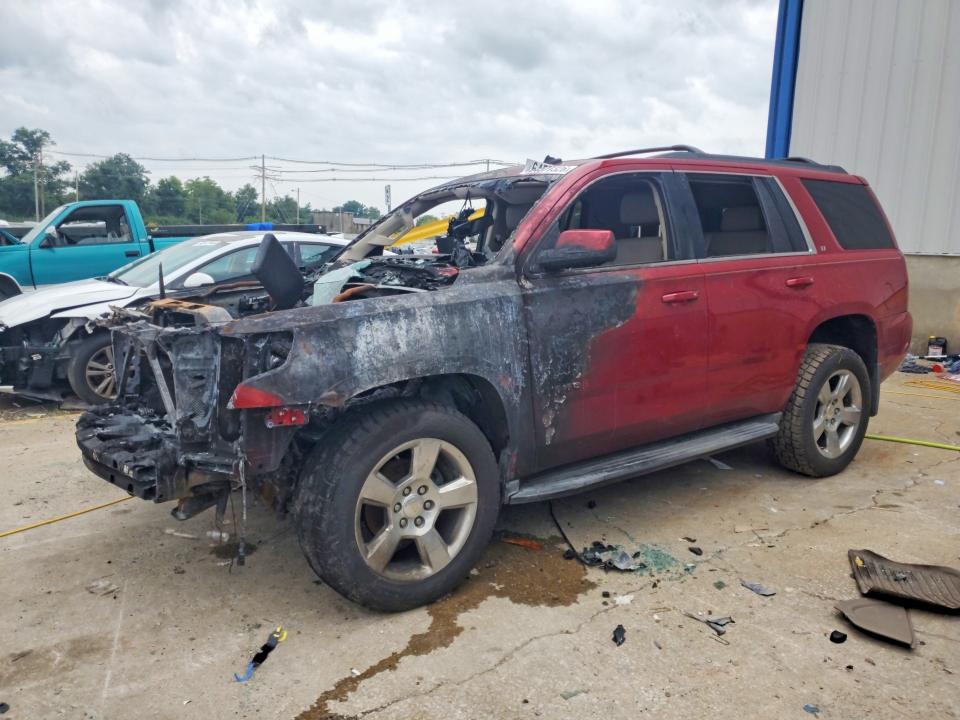 64577326 :رقم المزاد ، 1GNSKBKC0FR114503 vin ، 2015 Chevrolet Tahoe مزاد بيع