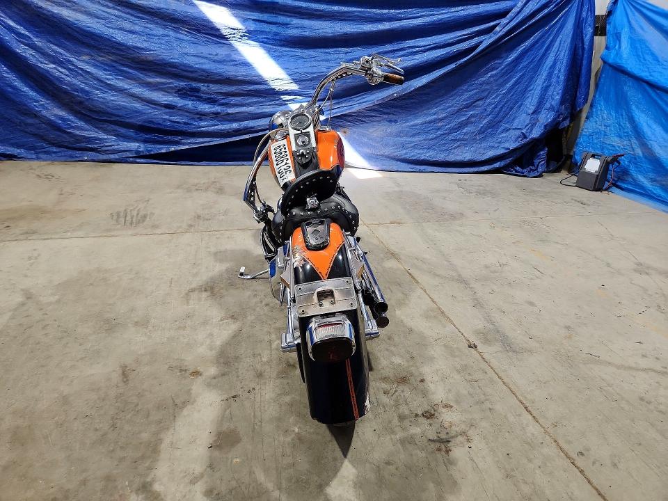 65686136 :رقم المزاد ، 1HD1BTY143Y098371 vin ، 2003 Harley-davidson Fxstb مزاد بيع