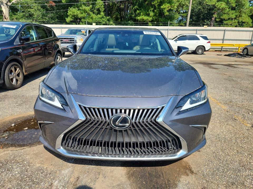 65689796 :رقم المزاد ، 58ACZ1B17MU094590 vin ، 2021 Lexus Es 350 مزاد بيع