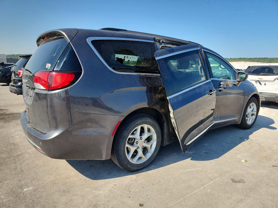 Продаж на аукціоні авто 2017 Chrysler Pacifica, vin: 2C4RC1BG5HR505984, номер лоту: 63501666
