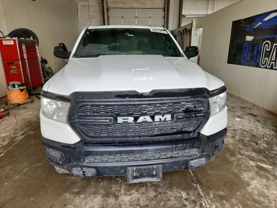 64268586 :رقم المزاد ، 1C6RRFGG8NN438477 vin ، 2022 Ram 1500 مزاد بيع